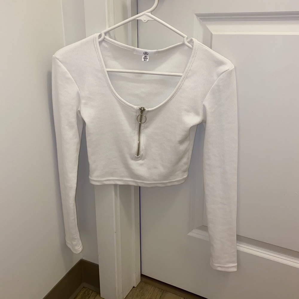 white cropped long sleeve